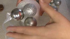 Подвеска новогодняя шар из ёлочных игрушек / украшение