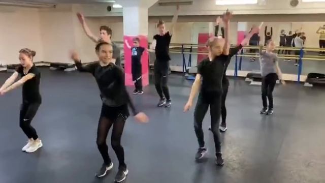 Valieva, Kostornaya, Trusova, Shcherbakova, Usacheva, Akatyeva, Erokhov, Samsonov, Kvitelashvili