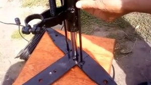 Станок из автомобильной стойки пригодится всем