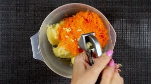 Золото, а не кабачки! Просто натрите кабачок и добавьте яйца!