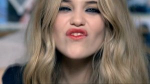 Sky Ferreira - Obsession (4K Remastered Music Video)