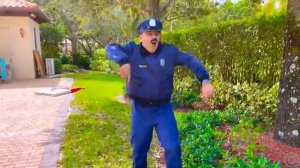 Настя и папа | играют в полицию | погоня | like Nastya