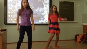 Девочки Класно танцуют! ОЧЕНЬ зажигательный Танец!!!