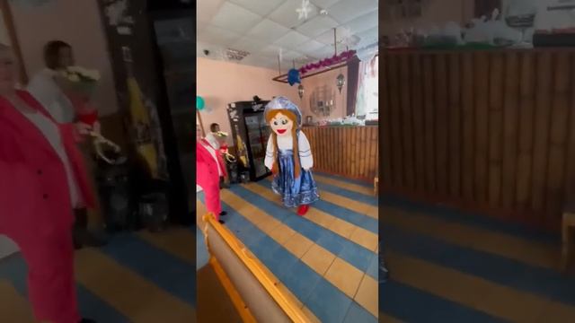 подарок на юбилей спустя 5 лет приехала лучшая подруга mp4 смотреть онлайн