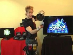 фокусы с жидкостями,The Cocktail by Gustavo Raley