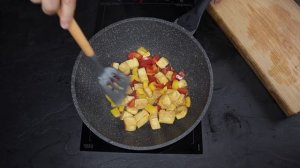 Жареный Тофу с Овощами в соевом соусе по - корейски! Отличный вегги рецепт на ужин всего за 5 мин)