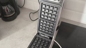 Экспериментируем с вафельницей Kitfort KT-1643