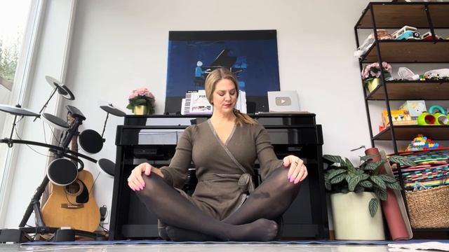 Easy yoga every day | 15 minutes with MarlingYoga | Day 1750