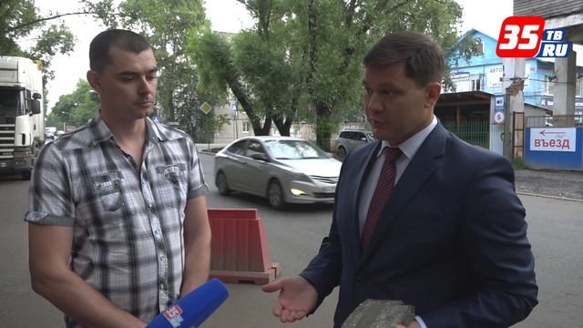 Пробу нового асфальта взяли на улице Яшина в Вологде смотреть онлайн