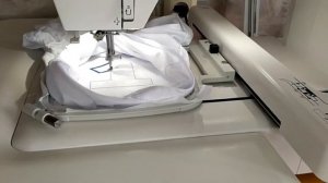 Машинная вышивка на готовой футболке