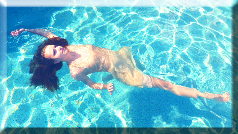 Zivert - Sails (Alex Shik and Slaving ft. TPaul Saxophone Remix) - Girl in Bikini смотреть онлайн