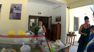 Остров Крит  Первые туристы Крита  Сыроварня Крита