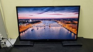 Телевизор 43" LG 43LH570V в отличном состоянии