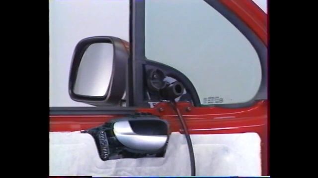 Interventions carrosserie sur la Peugeot 307 смотреть онлайн