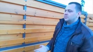 ЗАБОР ИЗ ДЕРЕВА С ОТКАТНЫМИ ВОРОТАМИ