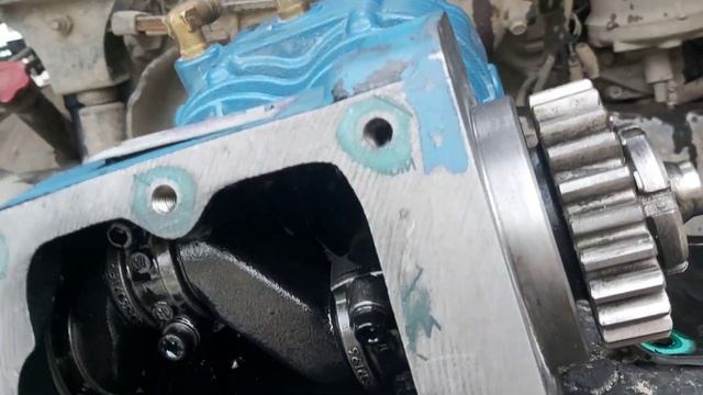 Маленький ремонт Литовского двухцилиндрового компрессора. смотреть онлайн