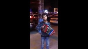 Цыганята классно поют мини концерт с участием Тайсона Cigareta with the participation of Tyson