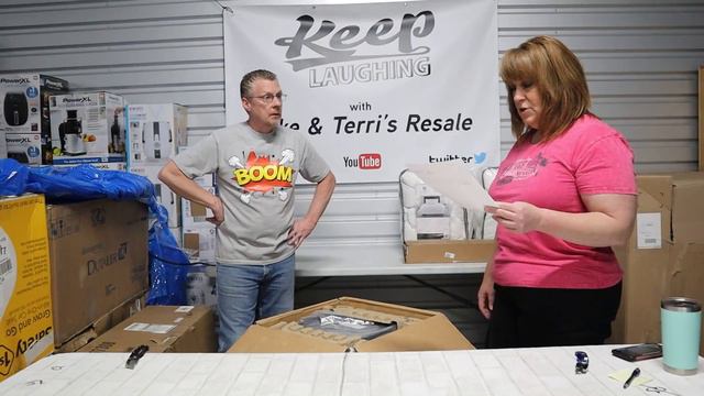 WOW! We Paid $580 for this 13 item BULQ PALLET. Watch this UNBOXING. It's gonna be a long day guys! смотреть онлайн