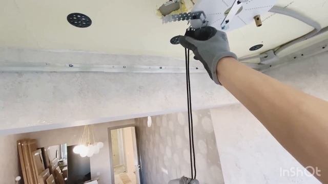Установка люстры