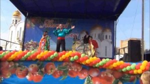 Ансамбль "Цыганская дорога" г. Красноярск. Поёт Владимир Андреев "Я люблю тебя, Россия"