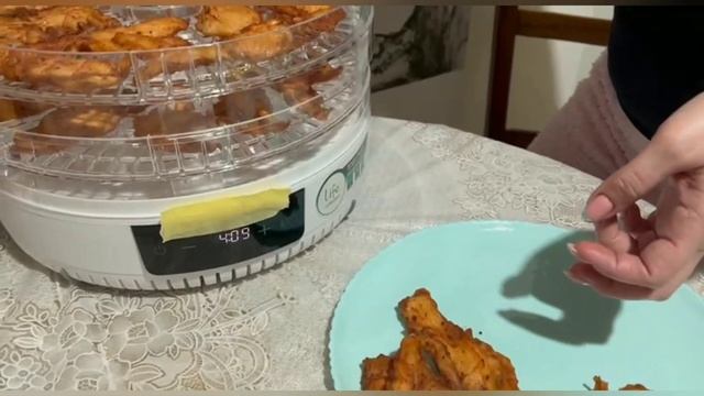 Делаем из Куринного филе-снеки, чипсы, грунтуем стены жидким грунтом перед шпаклевкой. смотреть онлайн