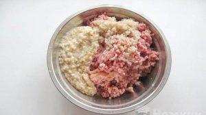 Перец фаршированный в сметанном соусе