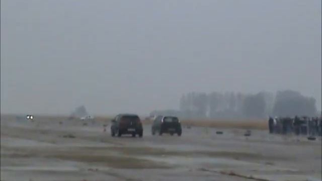 Anonymous Drag Racing Day 16 10 2010 Ianca Braila Mitsubishi Colt CZT Vs Mitsubishi Colt CZT смотреть онлайн