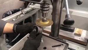 Слесарный участок. Зачистка деталей