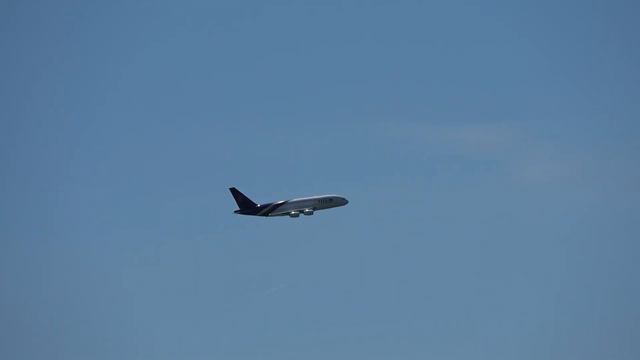 103KG!! WORLDS LARGEST RC AIRBUS A380 THAI AIRWAYS FLIGHT DEMONSTRATION