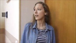 диалог Έξω από την τάξη на греческом языке