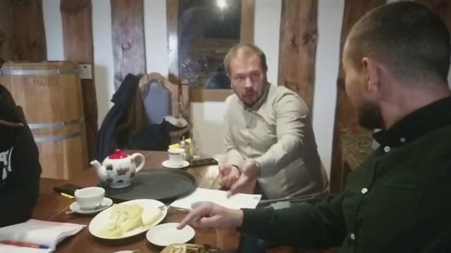 Приехал на индивидуальное обучение улитководству