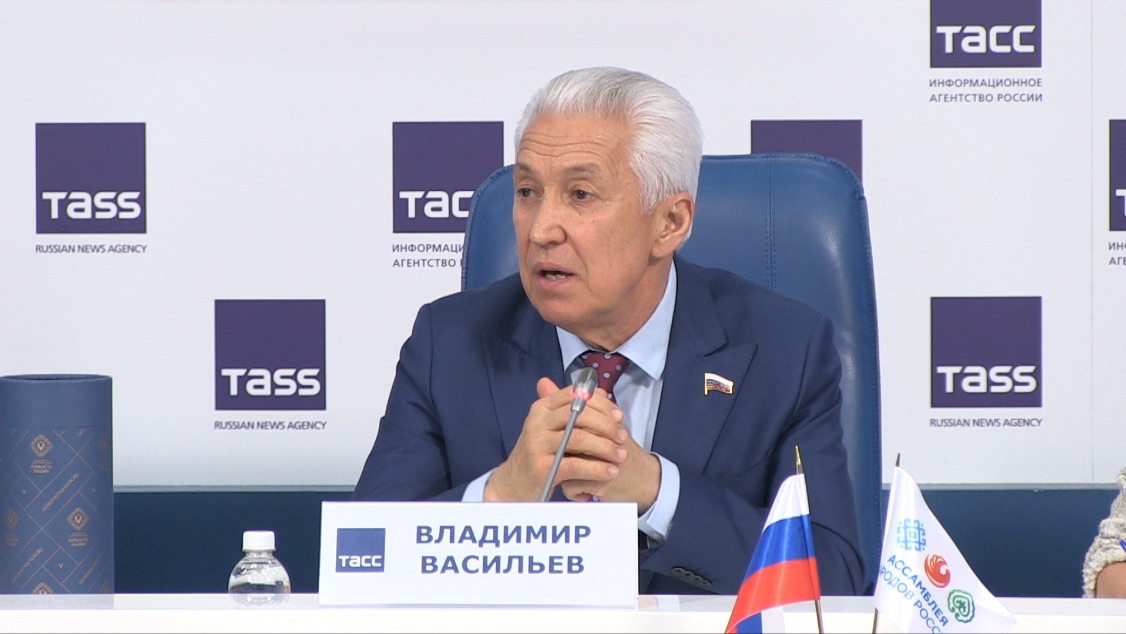 ВЛАДИМИР ВАСИЛЬЕВ ДАЛ СТАРТ ПРИЕМУ ЗАЯВОК НА СОИСКАНИЕ IV ОБЩЕСТВЕННОЙ ПРЕМИИ «ГОРДОСТЬ НАЦИИ-2023»