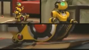 робот WowWee Roborover