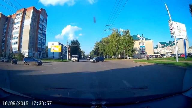 Выезд со второстепенной смотреть онлайн