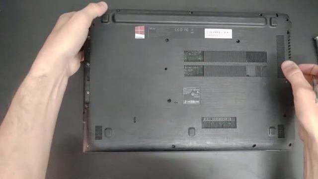 Acer Aspire E5-573-54ZV - Instalação de Ssd смотреть онлайн