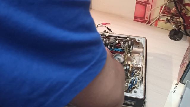 Романтик-3. Портативный катушечный магнитофон, 1968 год. Работа лентопротяжного мезанизма. смотреть онлайн