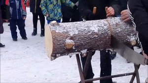 Как быстро и главное, правильно, распилить бревно двуручной пилой?!!! !!!ЛайфХак!!!