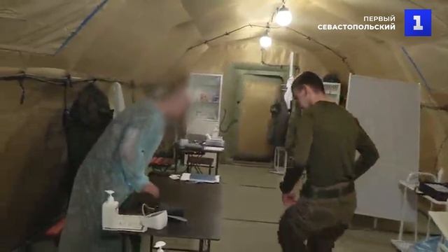 Лечебный «спецназ» врачи оказывают помощь бойцам и местным жителям