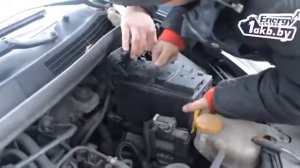 Замена аккумулятора на Opel Corsa D 2007 1.8