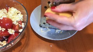 Вкуснейший САЛАТ из простых продуктов с куриным филе и томатами / САЛАТ с курицей и помидорами