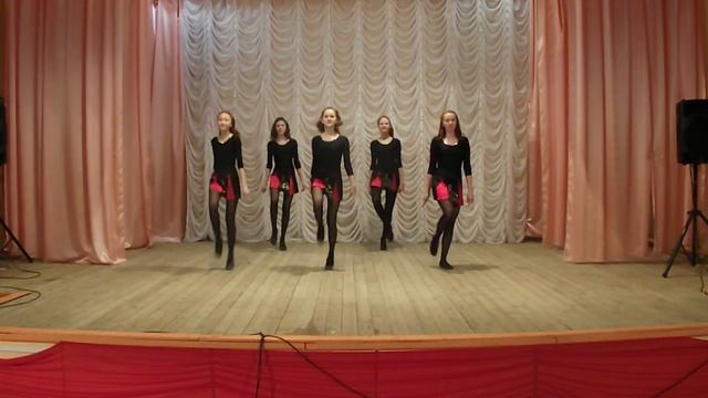 Ирландский танец "Рилл". Одно из наших первых исполнений этого танца. смотреть онлайн