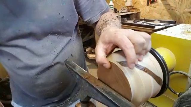 Миска из трех видов древесины своими руками.