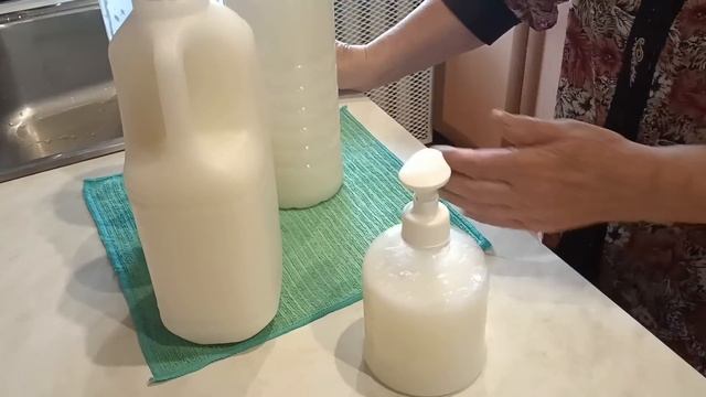 Мама делится своим секретом! 5 лет мы не покупаем стиральный порошок и другие чистящие средства! смотреть онлайн