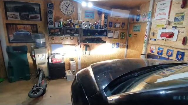 Volkswagen Tiguan. Кто скажет, что здесь не было линзы с завода? Грамотная переделка под биксенон. смотреть онлайн