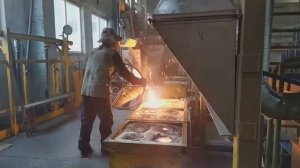 Плавка стали в индукционной печи. ООО "НЛМЗ"