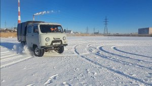 Уаз "фермер"валит боком
