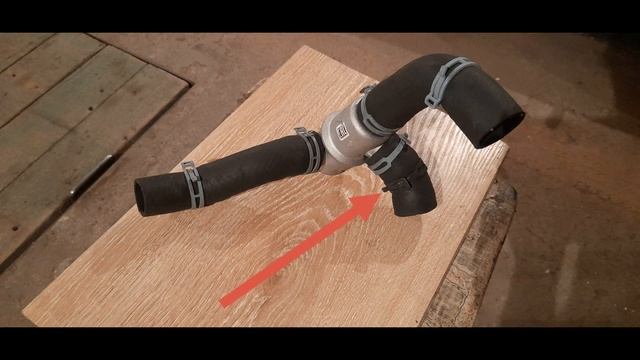 Самозажимные пружинные хомуты на НИВУ. смотреть онлайн