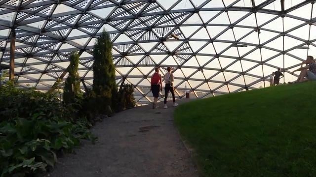 Зарядье под куполом . Москва. смотреть онлайн