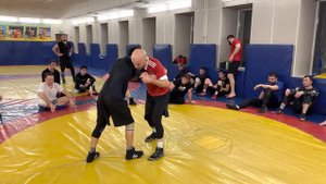 Как защититься, если нападающий собирается сделать проход в ноги. Шамиль Османович @Osmanov