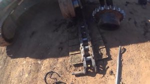 Hyundai 220-9S|  Замена плавающего уплотнения.